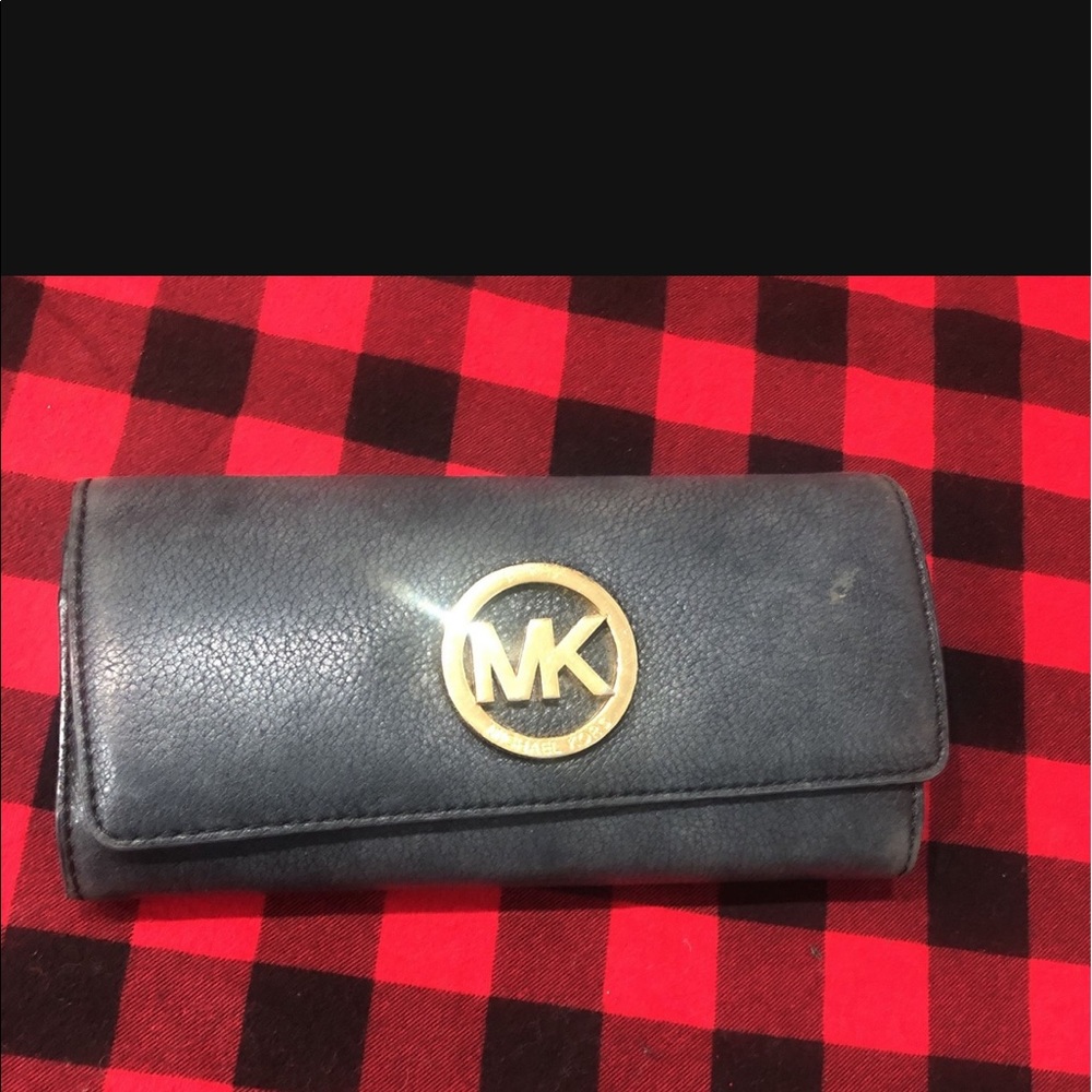 Michael kors wallet